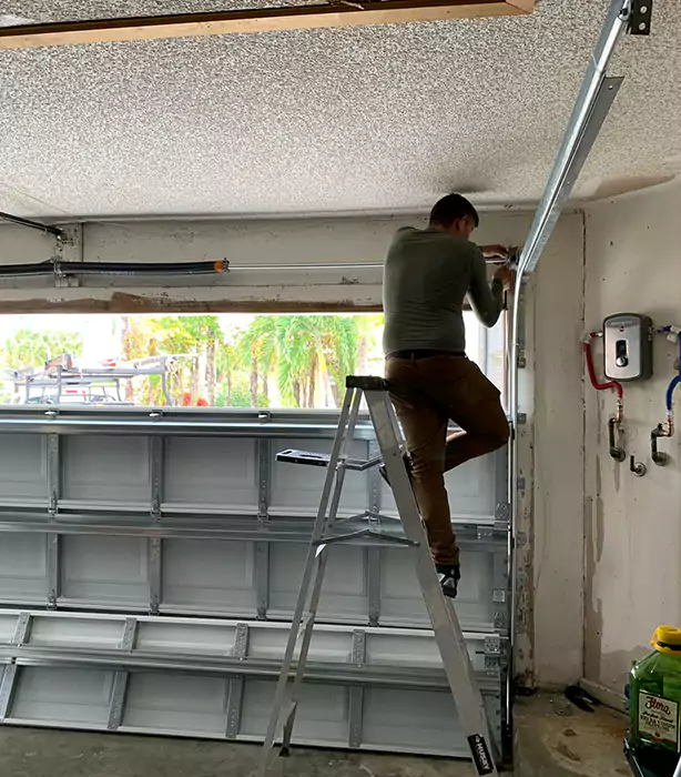 Garage Door Hinge Replacement in Parkland, FL