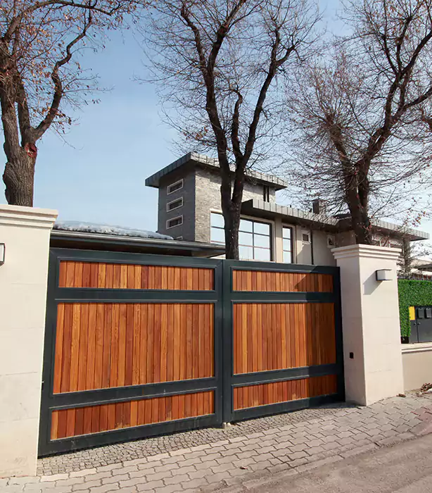 Wooden Gate Repair in Parkland, FL